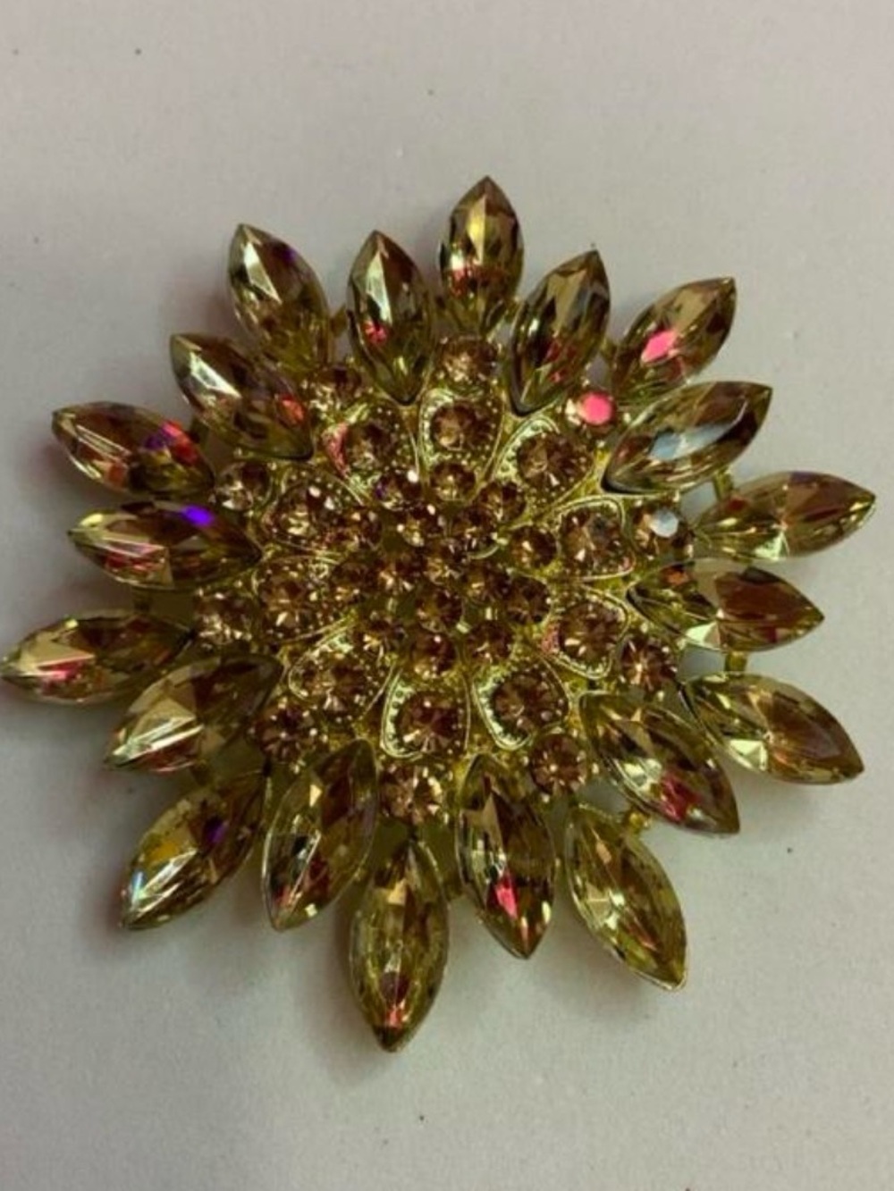 Large Gold-Tone Yellow Crystal Floral Brooch (Z-8)